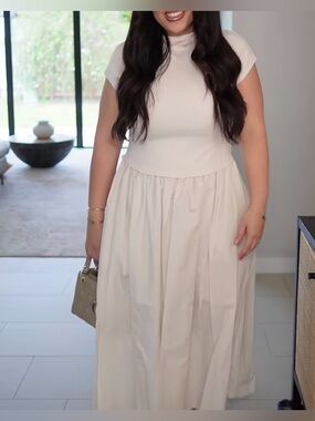 Scoop Cream Maxi Dress